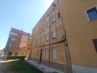 Edificio en venta en San Mamés - La Palomera en León