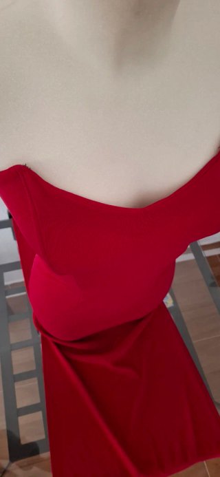 Vestido rojo fiesta largo con aberturas