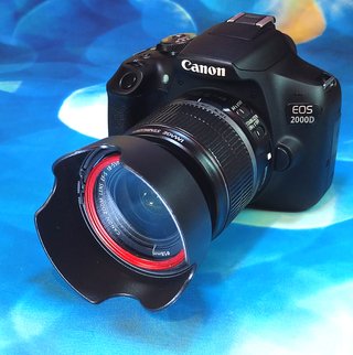 Canon EOS 2000D