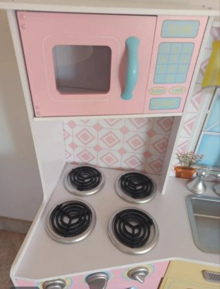 Cocinita de madera para niños