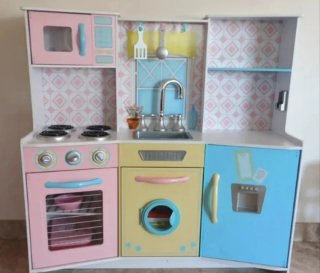 Cocinita de madera para niños