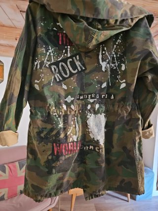 Chaqueta Zara Camuflaje Militar Mujer