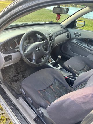 Nissan Almera 2004