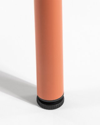 Mesa de terraza naranja