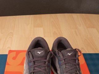Mizuno Wave Sky 05 T42,5 Zapatillas running