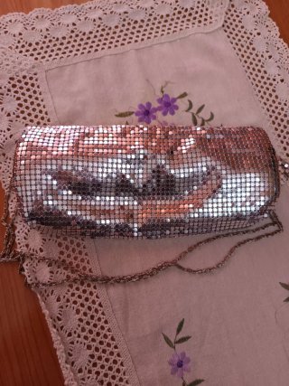 Bolsos de fiesta negros y plateados