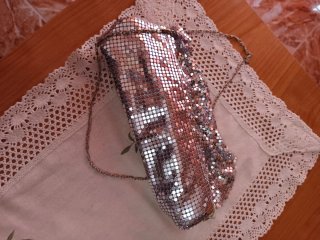 Bolsos de fiesta negros y plateados