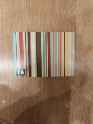 Caja metálica para infusiones