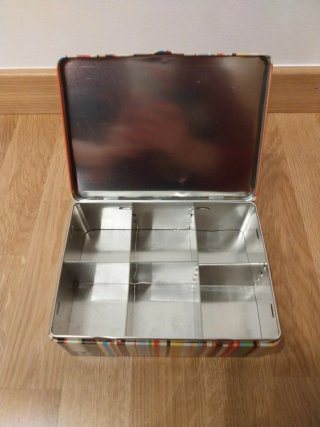 Caja metálica para infusiones
