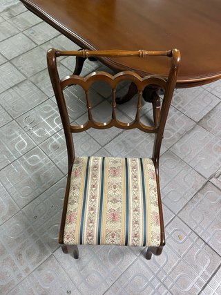 Mesa comedor madera + 6 sillas tapizadas