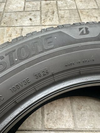Neumáticos 235/60 R18 BRIDGESTONE