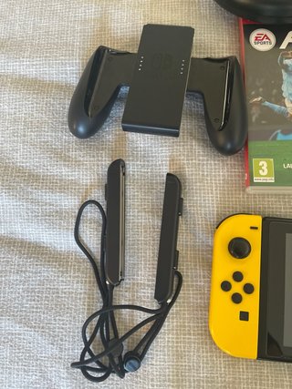 Nintendo Switch + Juegos y Accesorios
