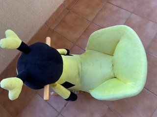 Balancín infantil abeja