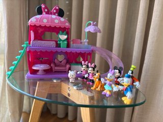 Casa de Minnie Mouse con tobogán