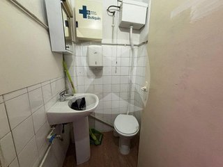 Local comercial en alquiler en Santa Marina - La Paz en Badajoz