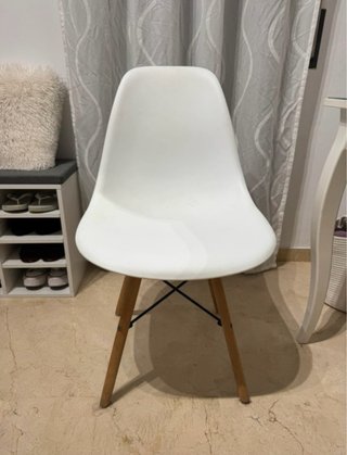 Silla Nórdica Moderna Blanca y Madera