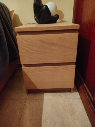 Cómoda Ikea 4 cajones + 2 mesitas ( urge venta )