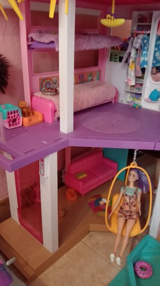 Casa Barbie Dreamhouse como nueva