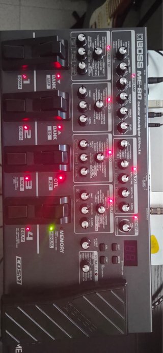 Multiefectos Boss ME-80