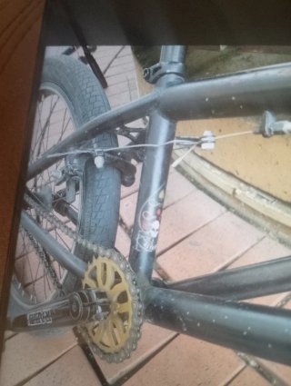 Bicicleta BMX negra