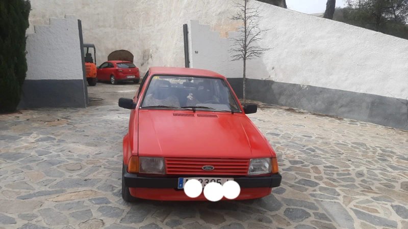 Ford Escort 85 - foto 1