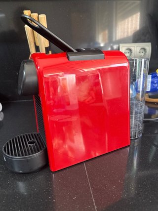 Cafetera Nespresso Roja