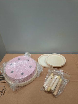 Tarta de madera para jugar