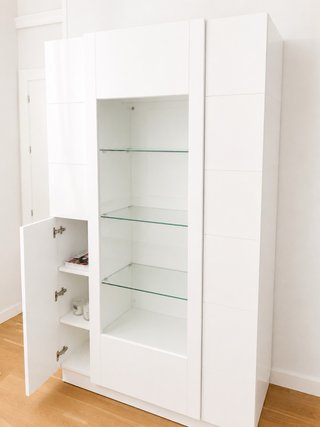 Armario y aparador modernos blancos