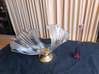 Centro de mesa cristal y jarrón rosa vintage