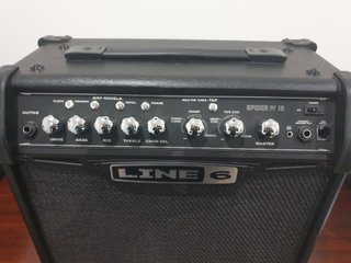 Amplificador Line 6 Spider IV 15W