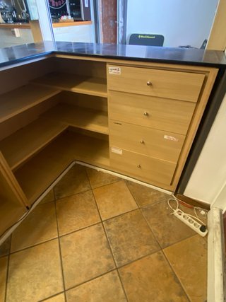 Mostrador de tienda de madera