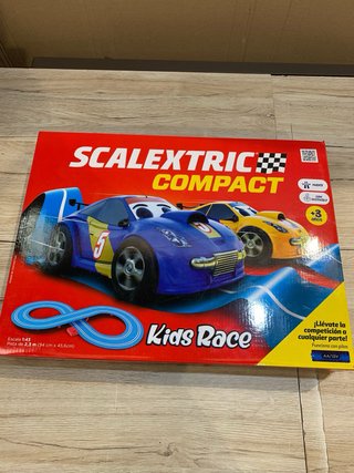 Circuito Scalextric Compact Kids Race 1:43