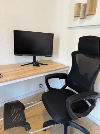 Escritorio madera y metal + Silla