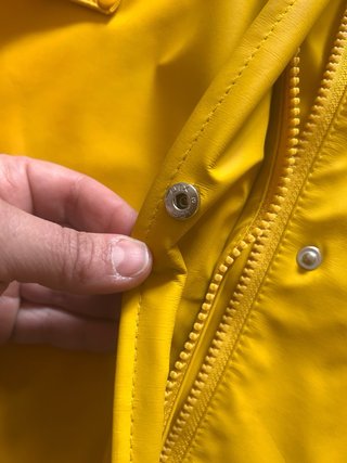 Chubasquero Helly Hansen Amarillo