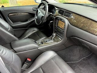 Jaguar S-Type R 400cv NACIONAL