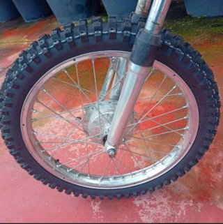 Bultaco Frontera 360 Roja y Amarilla