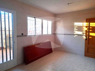 Casa adosada en venta en Cerro de Reyes en Badajoz