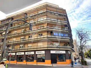 Local comercial en alquiler en Santa Marina - La Paz en Badajoz