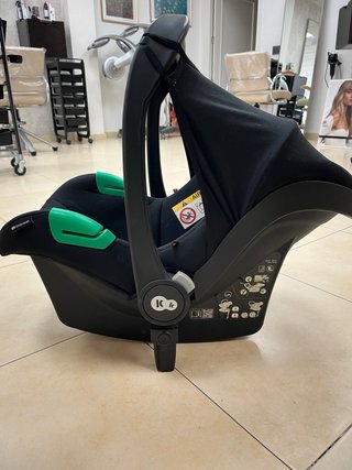 Cuna de viaje y sillita bebé