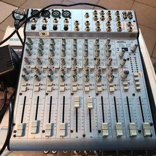Mixer USB Alesis Multimix 8