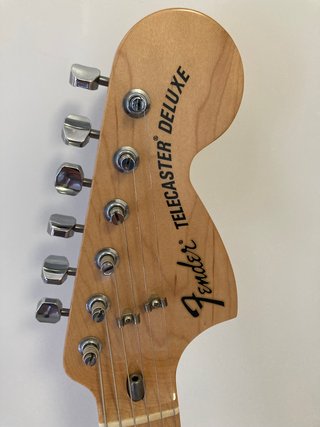 Fender Telecaster Deluxe 72 Guitarra Eléctrica