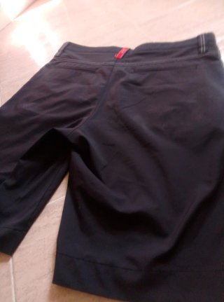 Pantalones cortos hombre negros para golf.