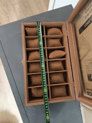 Scatola porta orologi in legno