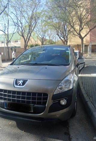 Peugeot 3008 2012