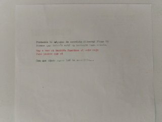 Máquina de escribir Olivetti Pluma 22