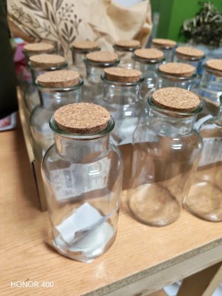 17 Botellas Cristal con Corcho 16cm de alto no env