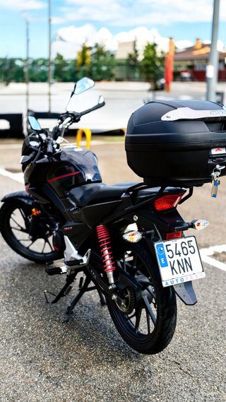 Honda CB125 125cc Gasolina Manual Negra