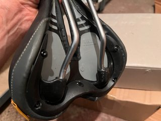 Sillín mujer ergonómico Velo - NUEVO