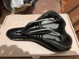 Sillín mujer ergonómico Velo - NUEVO