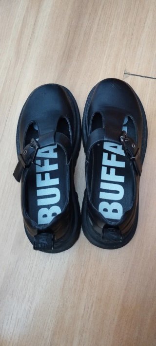 Merceditas Buffalo Negras